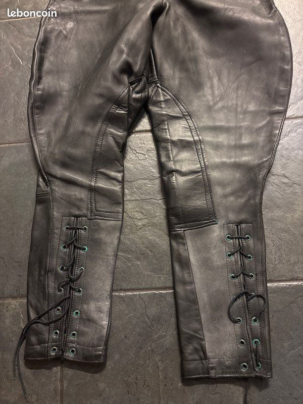 2 Pièces Clé De Purge Noir, Avec Diamètre Intérieur Carré De 5 Mm Universelles Pour Tous Les Radiateurs Clef A Douille Pour Chauffage 98440565