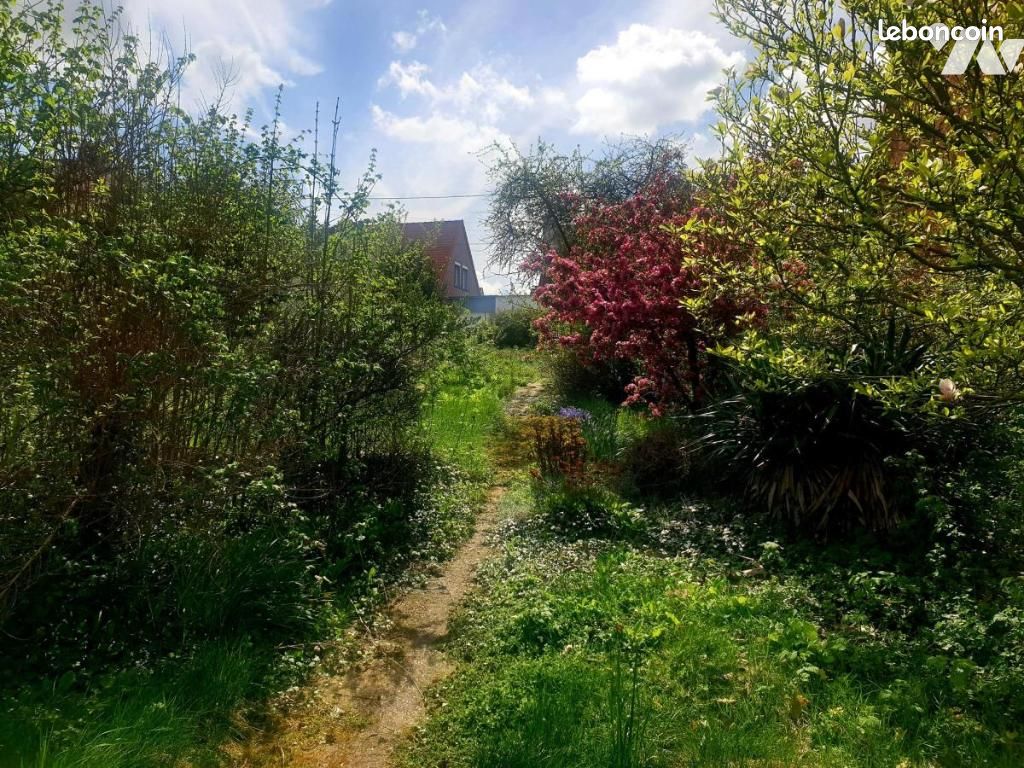 Terrain 400 m² · à Esquerdes · 400 m² · 37 400 €