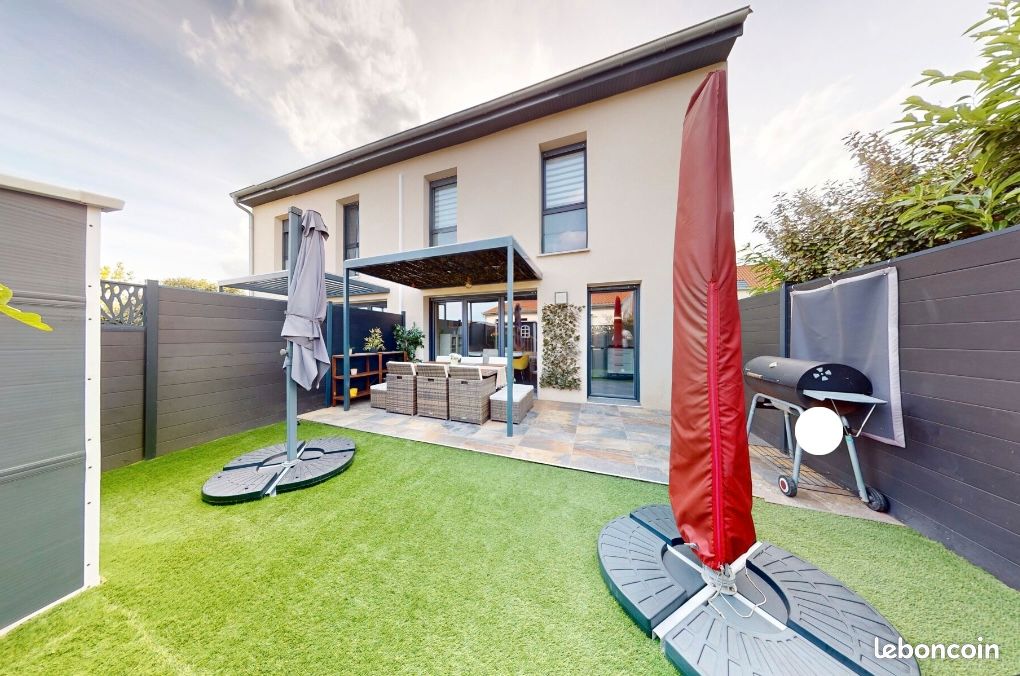 Maison 3 pièces 63 m² · à Chassieu · 63 m² · 295 000 €