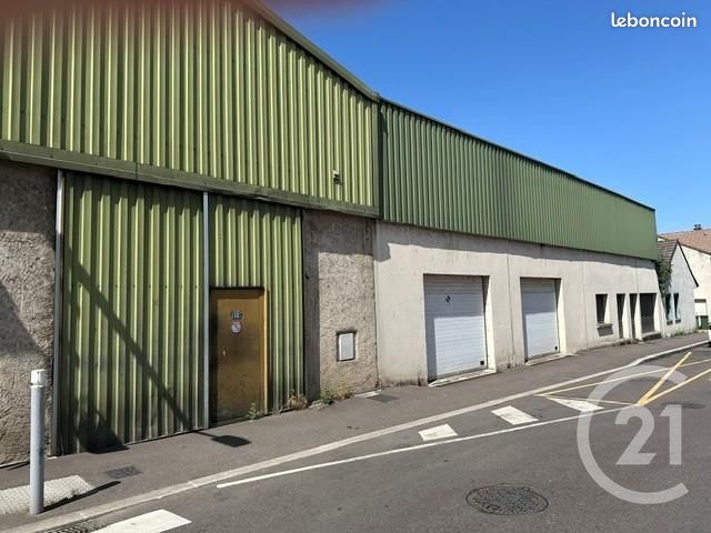 Immeuble 1474 m² · à Bonnières-sur-Seine · 1 474 m² · 736 000 €