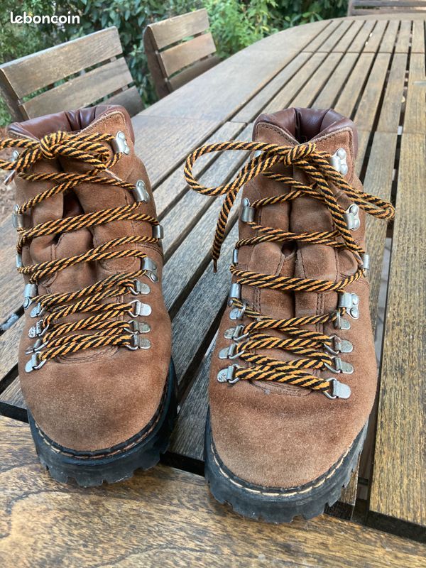 Chaussures de randonnée en cuir femme – NH 500 - Gris kaki - Quechua Chaussures de randonnée en cuir femme – NH 500 - Gris kaki - Quechua