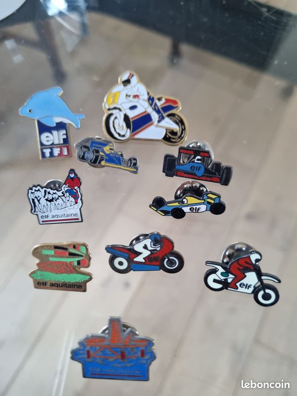 Pin's publicitaires moto formule1 ELF et ELF AQUITAINE (image 1)