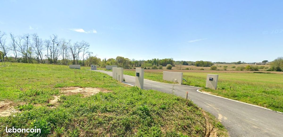 Terrain à bâtir de 598 m² à CAUPENNE (40) · 26 910 €