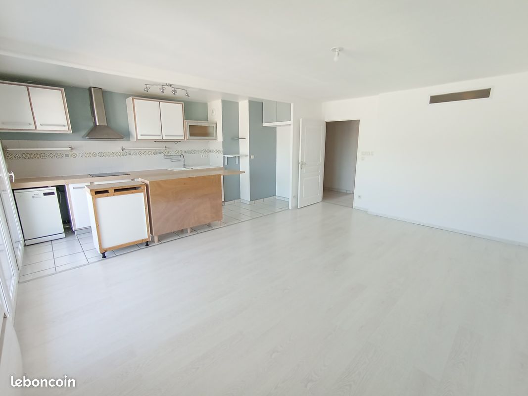 Appartement 3 pièces 73 m² · à Fleury-les-Aubrais · 73 m² · 905 €/mois