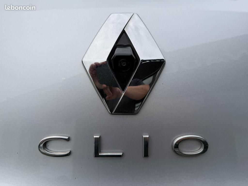 RENAULT CLIO 1.0 Tce - 90 V BERLINE Techno PHASE 1 (image 6)