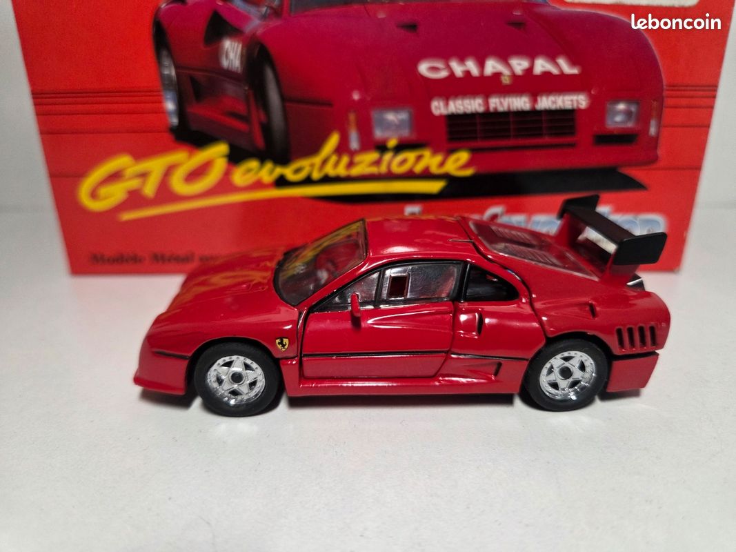 JOUEF EVOLUTION FERRARI 250 Gto 64 1/18 En Boite W1 EUR 35,00 - FR