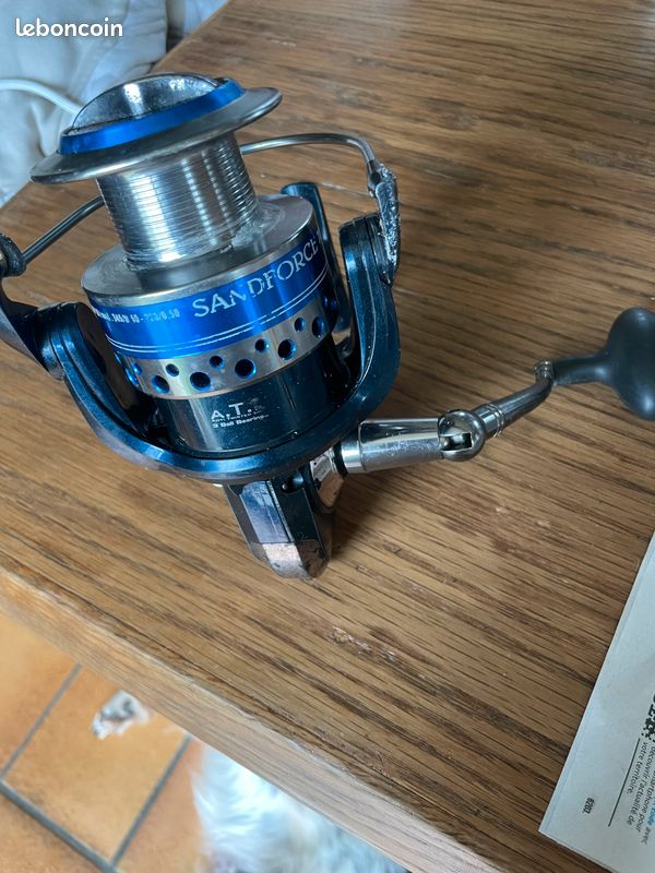Moulinet ancien PRATIC en laiton massif - Objets divers