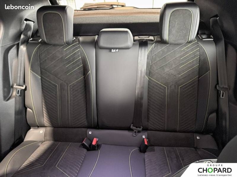 Peugeot 2008 Hybrid 145 e-DCS6 GT Exclusive (image 19)