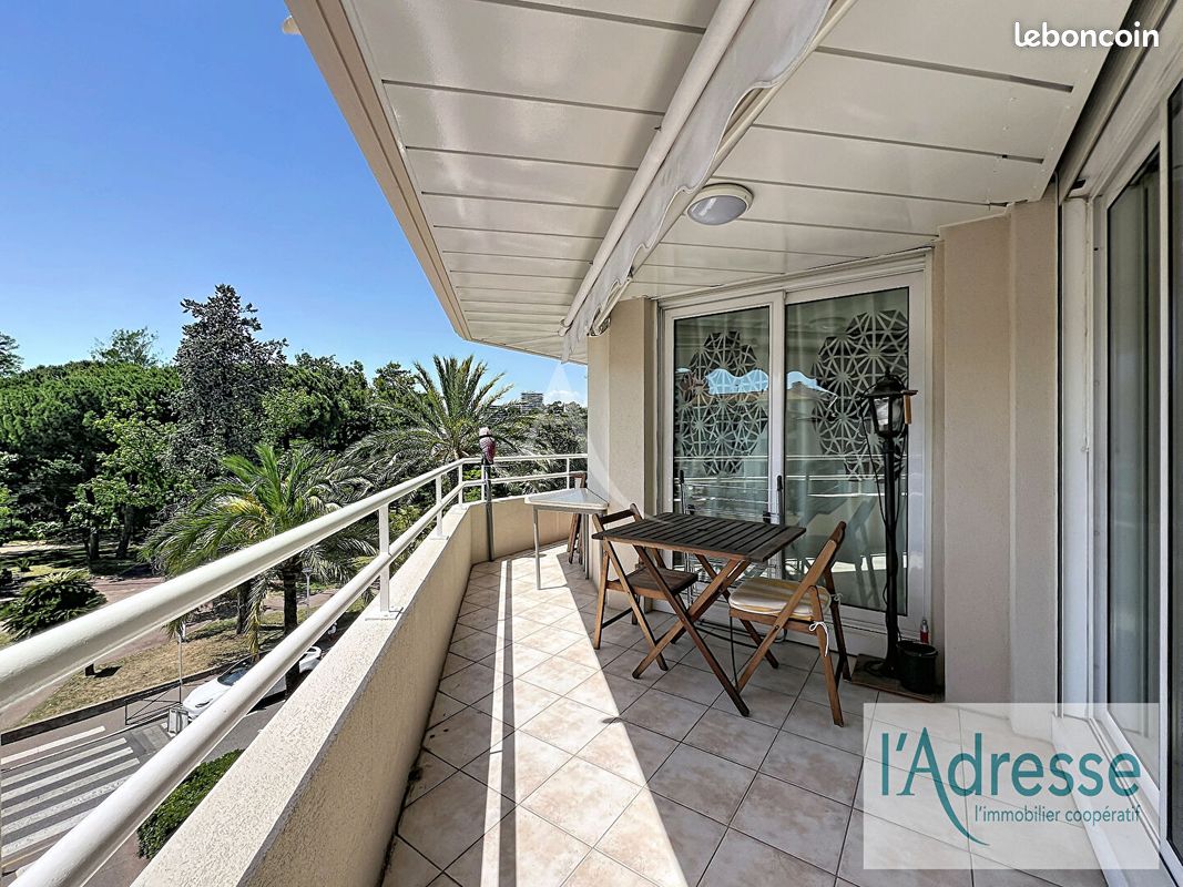 Appartement 2 pièces 56 m² · à Antibes · 56 m² · 350 000 €