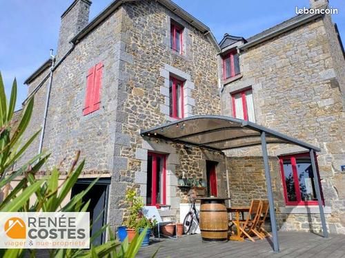 Maison 9 pièces 270 m² · à Mesnil-Roc'H · 270 m² · 130 463 €