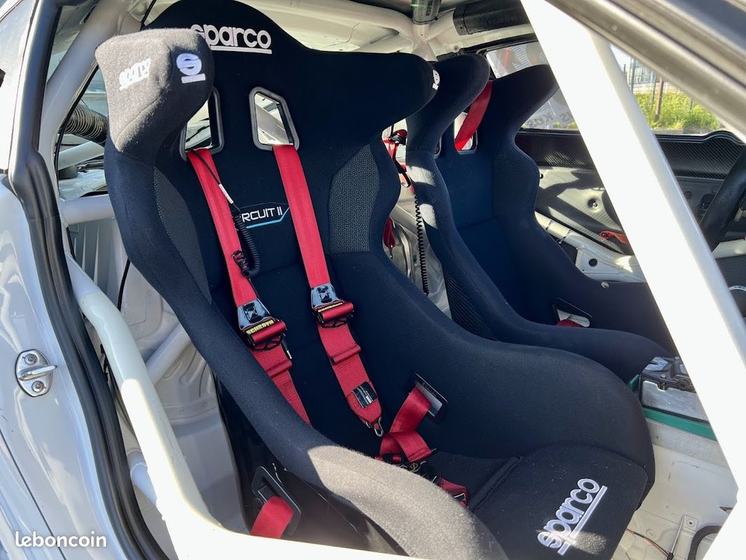Porsche Cayman GT4 Clubsport Manthey Racing / Flat 6 3.8l 384 CH PDK 6 / Full Carbone / SRO / Préparation complète (image 13)