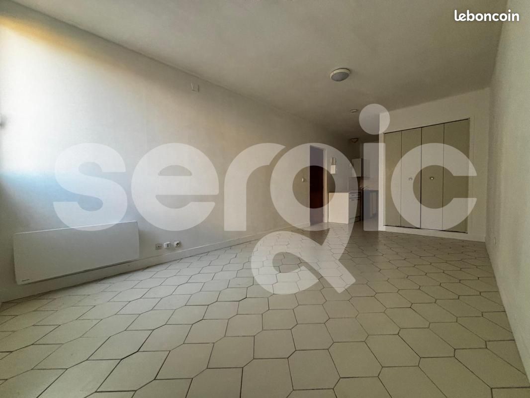 Appartement 1 pièce 25 m² · à Compiègne · 25 m² · 401 €