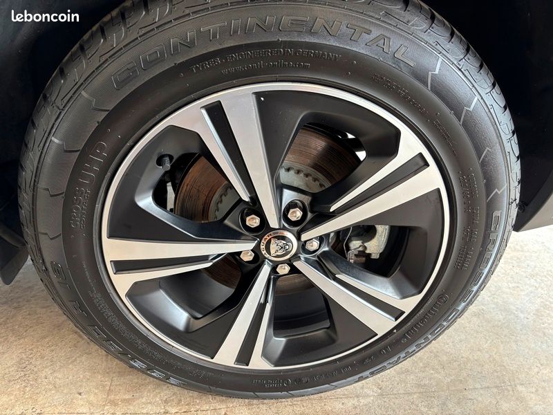 Jaguar E-PACE P300e R-Dynamic S (image 5)
