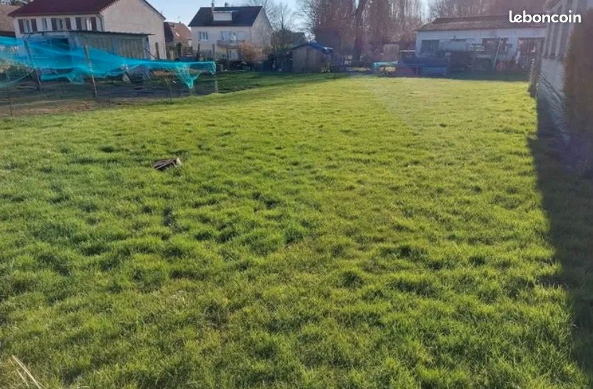 Terrain constructible · à Avançon · 25 000 €