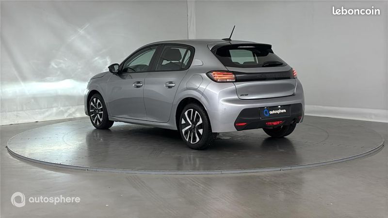 Peugeot 208 1.2 PureTech 100ch S&S Active (image 8)