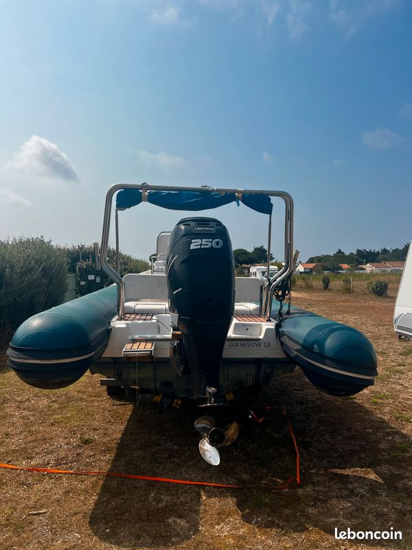 Semi-rigide Valiant V-750 Vanguard + Mercury Verado 250 XL + remorque (image 2)