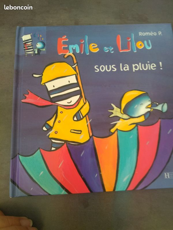 Emile et Lilou sous la pluie (image 1)