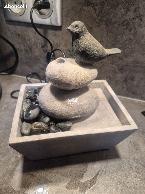 Vase Fontaine Avec Oiseau Pour Jardin - Décoration Extérieure Neuve