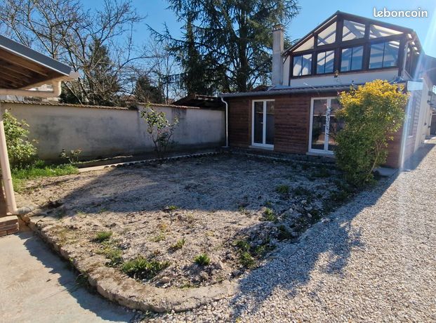 Plateau viabilisé de 51 m² avec jardin et parking | Quartier résidentiel calme | Proximité immédiate de Troyes Troyes