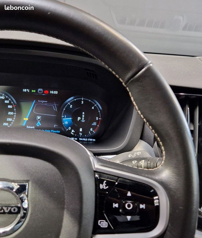 VOLVO XC60 B4 197CH R DESIGN GEARTRONIc (image 26)