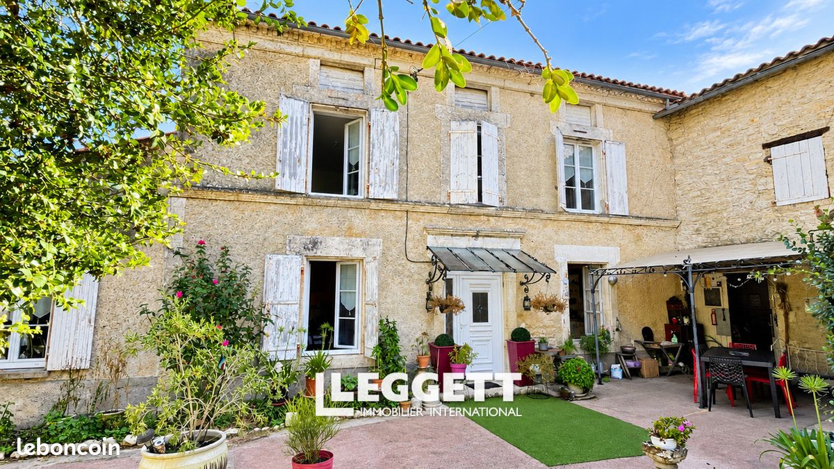 Maison 6 pièces 133 m² · à La Chapelle · 133 m² · 138 000 €