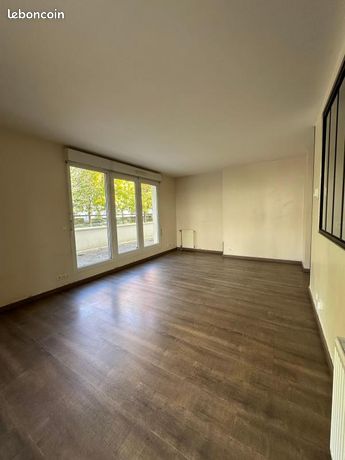 Appartement 3 pièce(s) 64 m²à louer Guyancourt