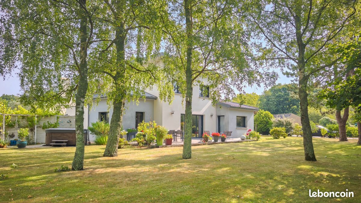 Maison 5 pièces 136 m² · à Riec-sur-Bélon · 136 m² · 587 600 €