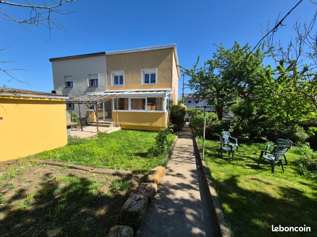 Maison 5 pièces 85 m² · à Mont-Saint-Martin · 85 m² · 248 900 €