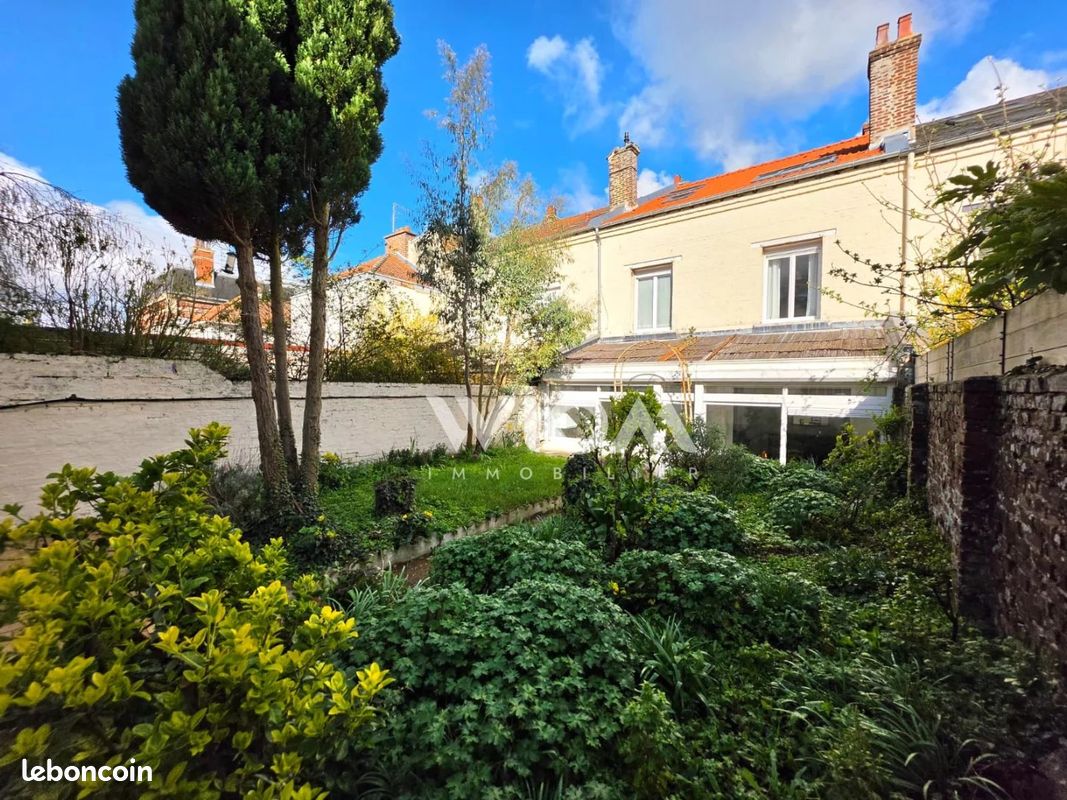 Maison 9 pièces 151 m² · à Arras · 151 m² · 369 900 €