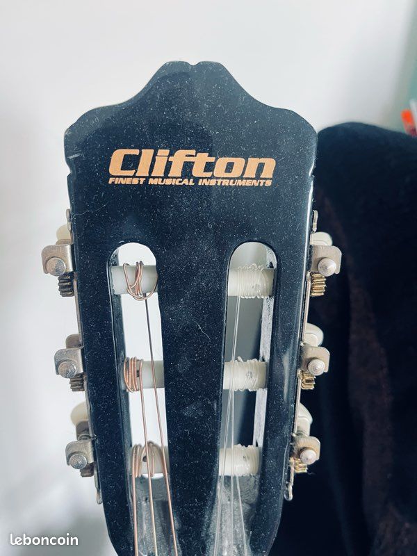 Guitare classique Clifton noire 4/4 (image 2)