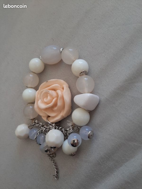 Bracelet femme fleur (image 1)