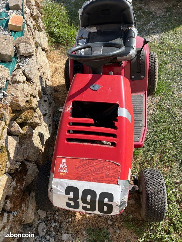 Vend tracteur tondeuse pour pièces TORO 16-38 (image 2)