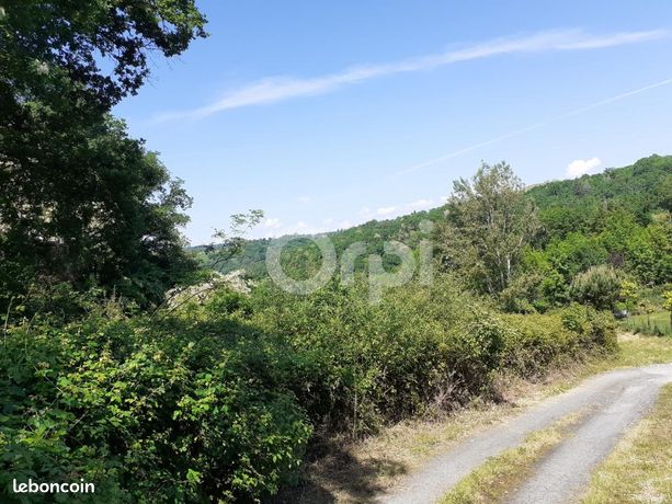 Terrain 2 076 m² Brignac La Plaine