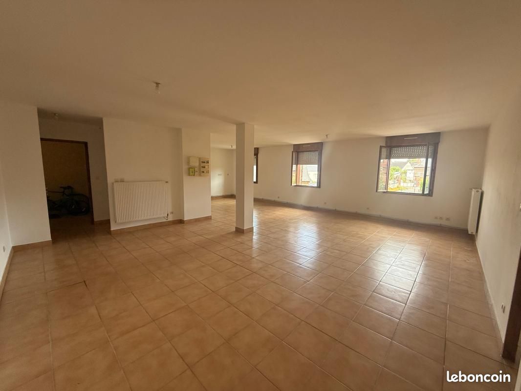 Appartement 4 pièces 109 m² · à Danizy · 109 m² · 613 €/mois