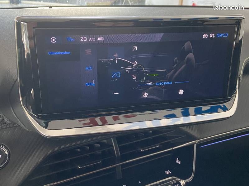 Peugeot 208 Hybrid 136 e-DCS6 GT (image 22)