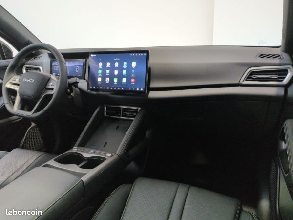 BYD Atto 2 Boost 1.5 DM-i 212ch neuf (image 9)