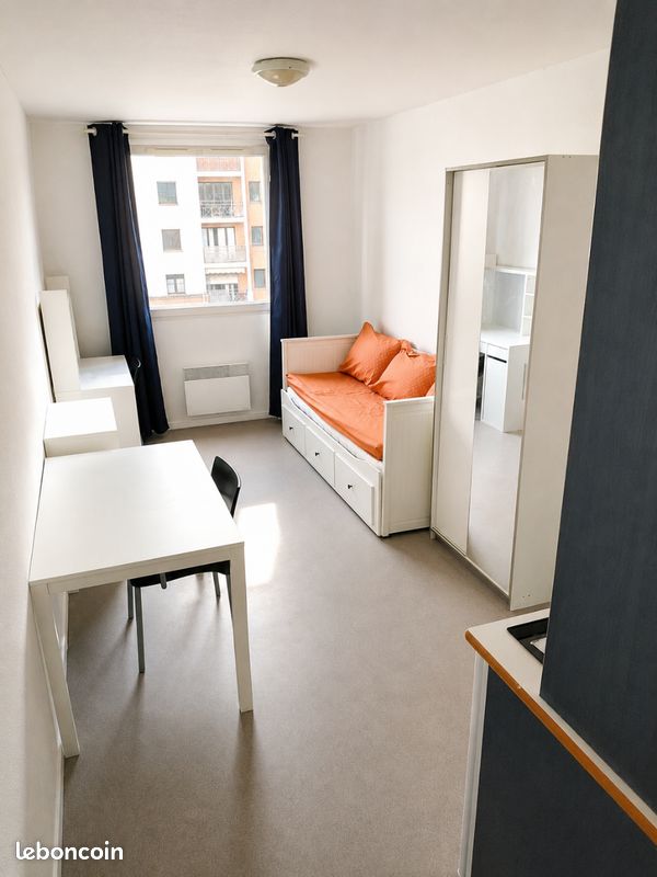 Appartement 1 pièce 18 m² · à Lille · 18 m² · 600 €