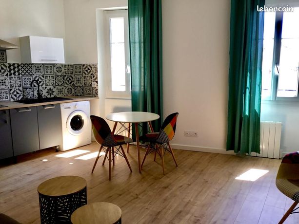 Studio 1 pièce 25 m²