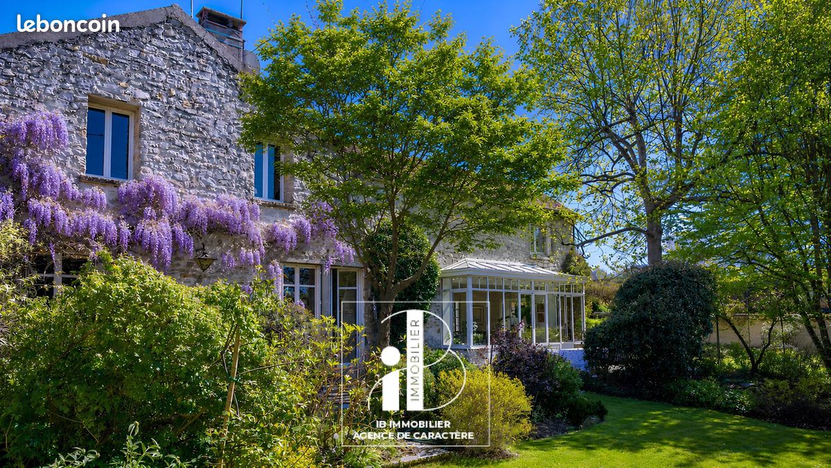 Maison 12 pièces 463 m² · à Fontainebleau · 463 m² · 1 250 000 €
