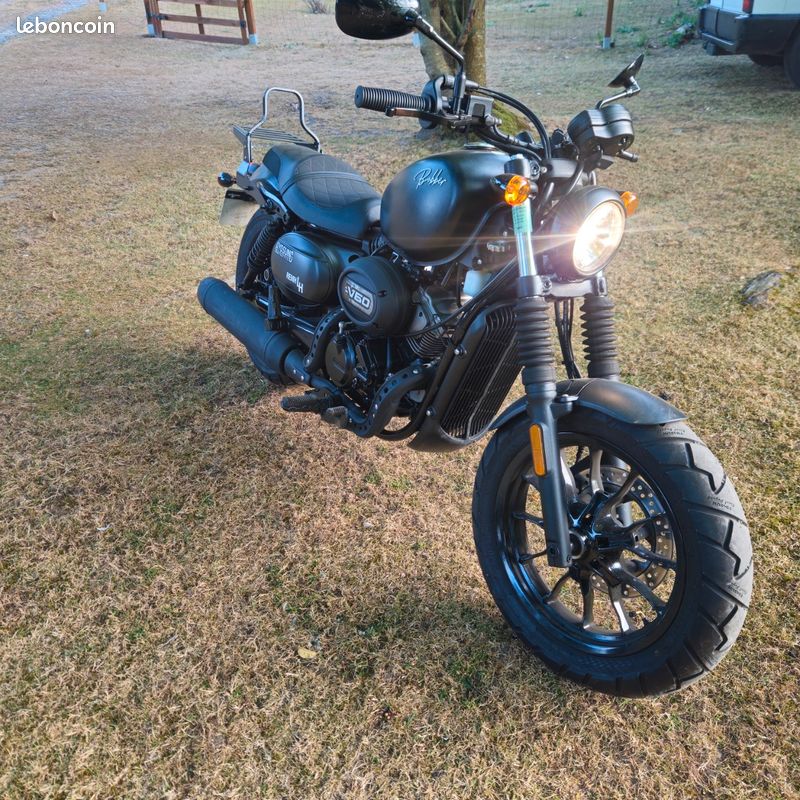 Hyosung GV Bobber 125 (image 1)