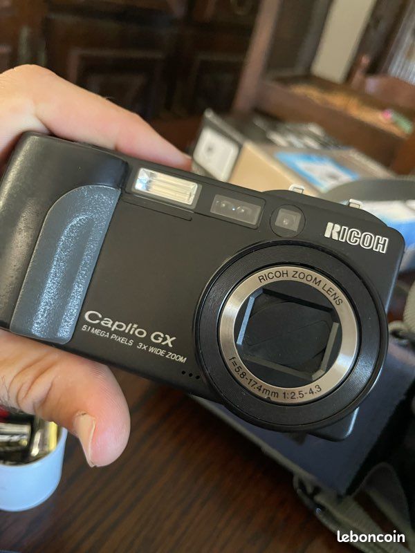 Appareil photo numérique compact Ricoh Caplio GX noir (image 6)