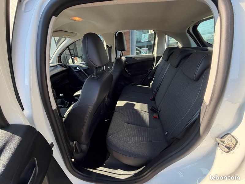 Citroën C3 1.6 HDi 100ch Sélection - Très Propre - Révisée - Faible Consommation (image 4)