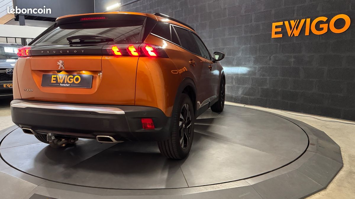 PEUGEOT 2008 GENERATION-I 1.2 PURETECH 130ch ALLURE START-STOP - ATTELAGE - CARPLAY (image 8)