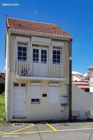 Appartement 1 pièce 23 m² · à Case-Pilote · 23 m² · 570 €