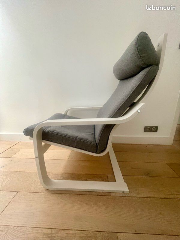 Fauteuil Poang blanc et gris (image 2)
