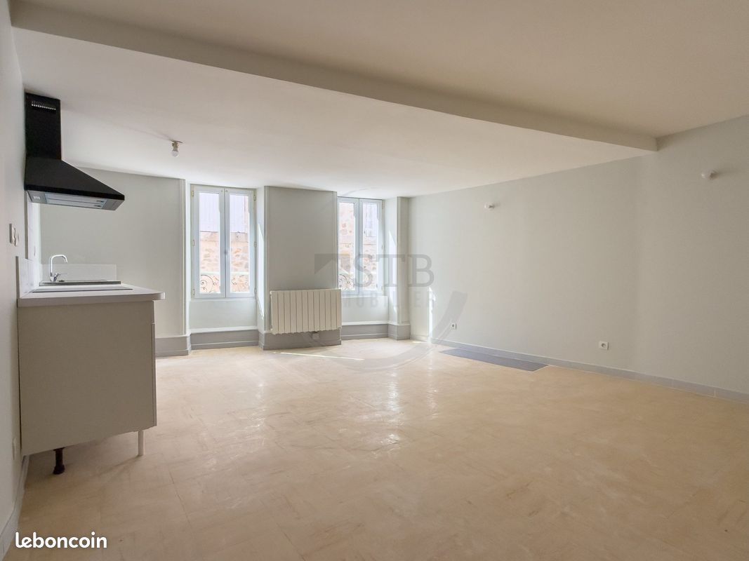 Appartement 2 pièces 47 m² · à Aubenas · 47 m² · 480 €