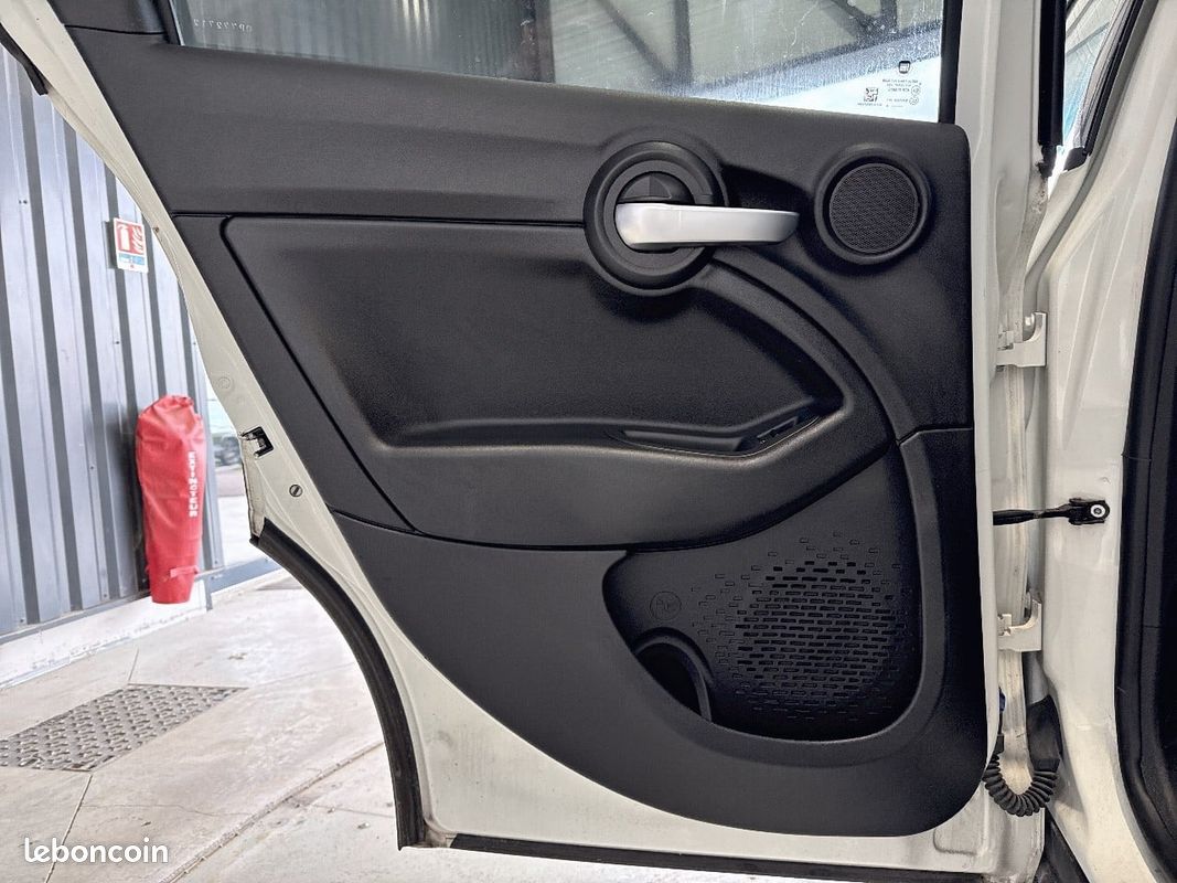 FIAT 500X 1.6 Multijet 120 ch DCT Cross (image 28)