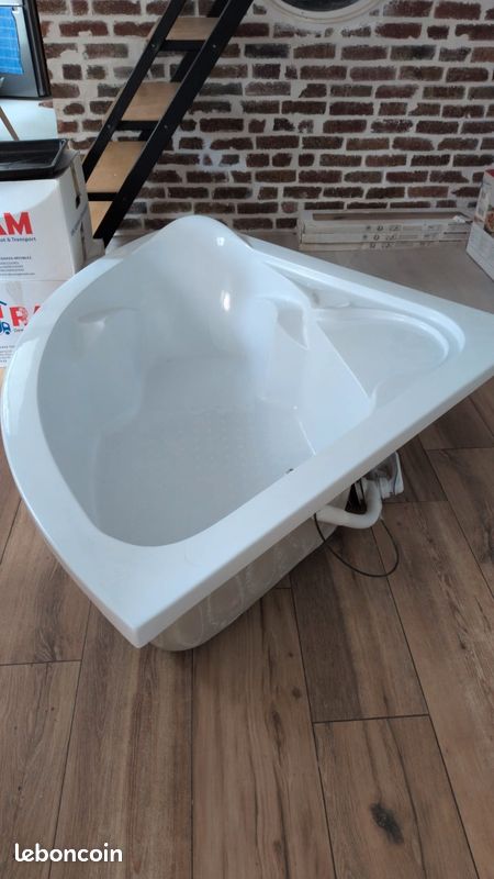 Baignoire d'angle Ondee Fany - 135*135 - Très bon état (image 2)