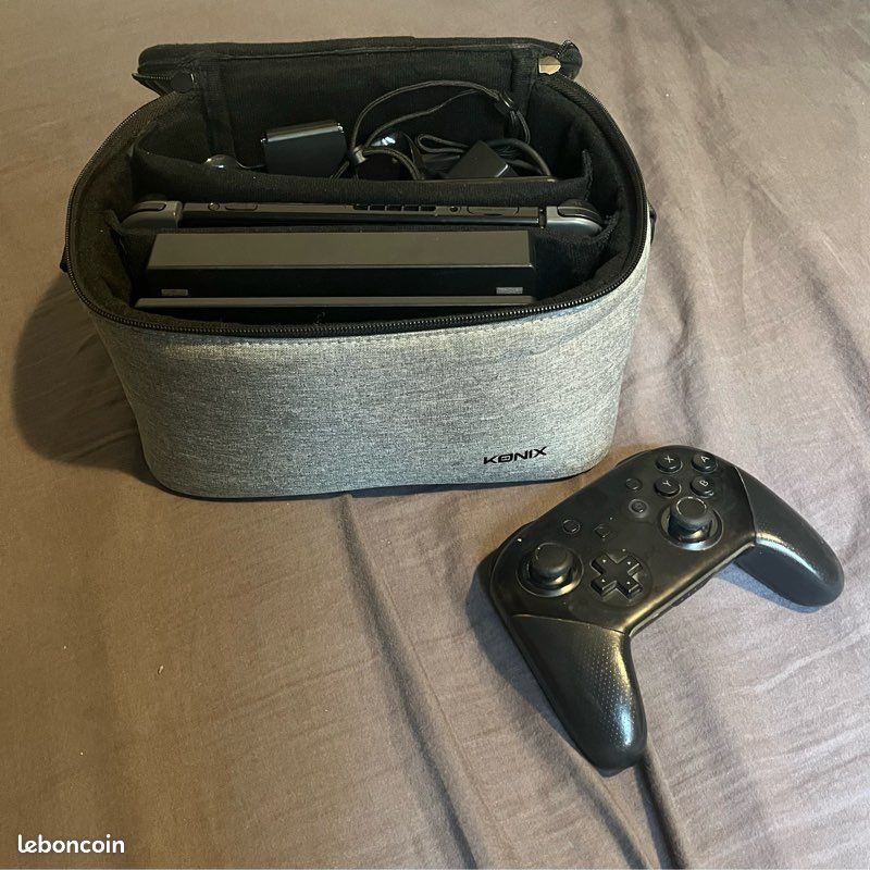 Nintendo Switch complète + manette pro (image 2)