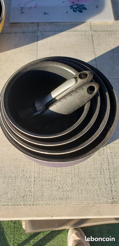 Lot casseroles tefal, bon état, poignées amovibles (image 1)